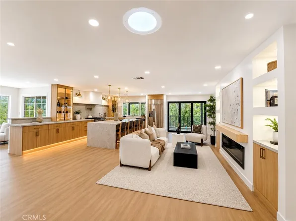 418 Del Monte W, Fullerton, CA 92832