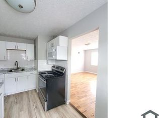 977 13th Ave, Columbus, OH 43211