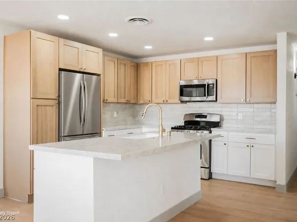 5637 Tunis Ave, Las Vegas, NV 89122