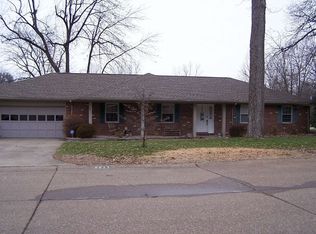8822 Hickory Ln, Newburgh, IN