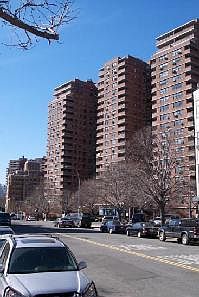 1st image of 385 Grand St APT L1503