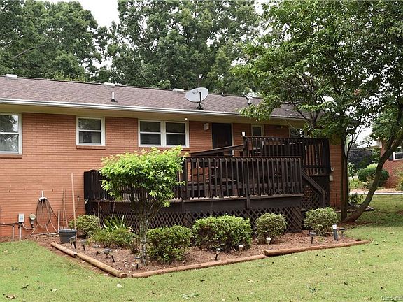 5th image of 113 Rockwood Ln