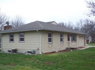 914 Saint Charles St, Moberly, MO 65270