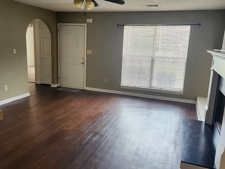 739 Hynds Springs Dr — Photo 7