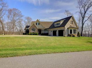 248 Blake Ridge Dr, Scott Depot, WV 25560