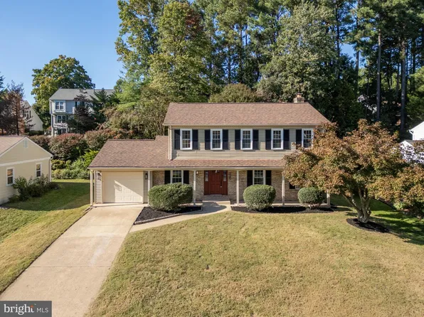 9012 Lake Braddock Dr, Burke, VA 22015