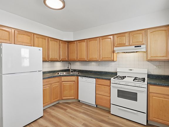 4th image of 34306 N Birch Ln #16C