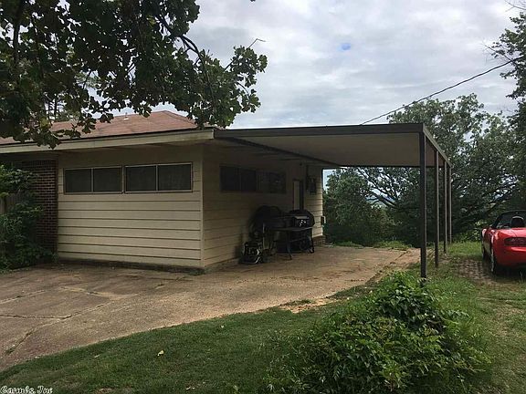 2nd image of 106 Cedarcrest Dr