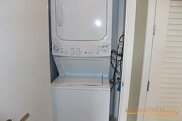 Rented by aptsandlofts.com