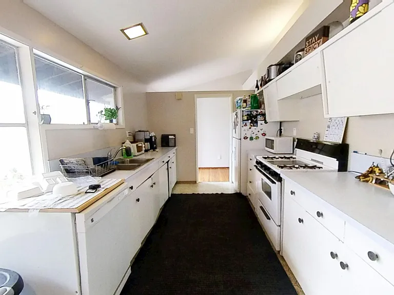 Redding Rd - 5310 — Photo 11