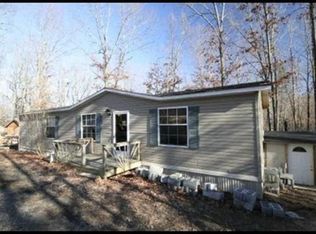 470 Foxwood Dr, Crossville, TN 38571