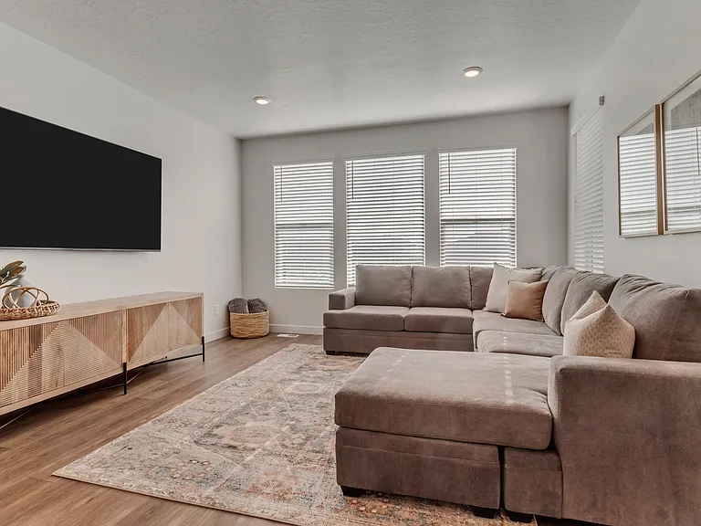 2239 Canal View Ln — Photo 2