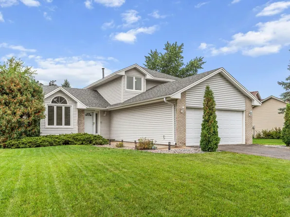 13080 Marigold St NW, Coon Rapids, MN 55448