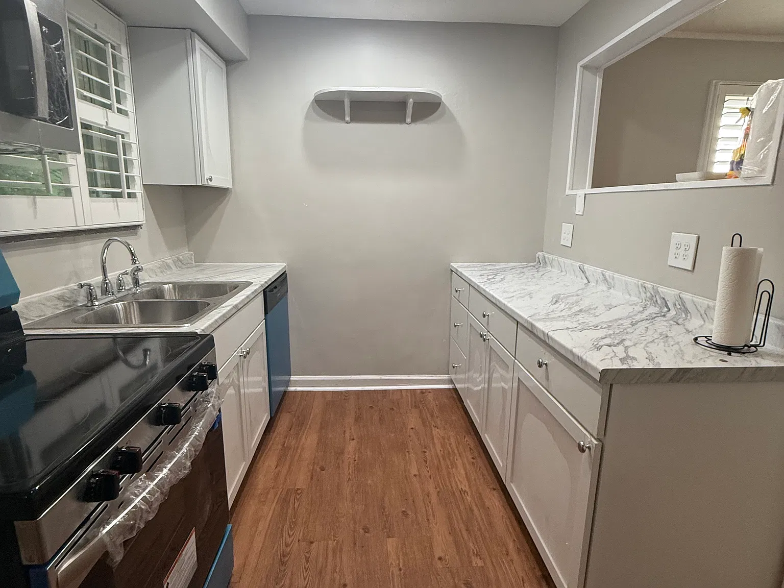 2500 Canterbury Ave — Photo 4