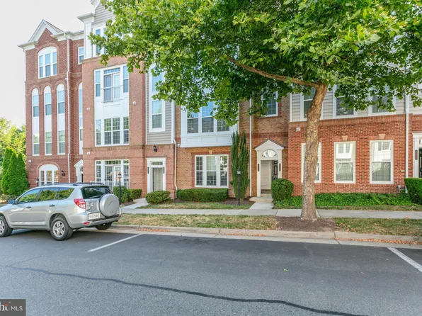 14898 Potomac Branch Dr, Woodbridge, VA 22191