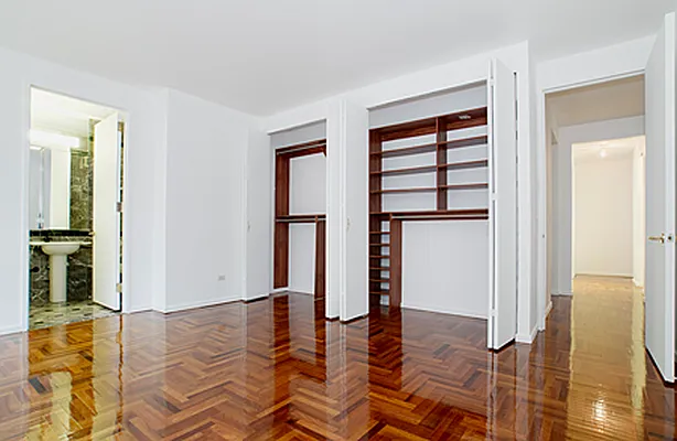 Sold by Prestigious International | media 18