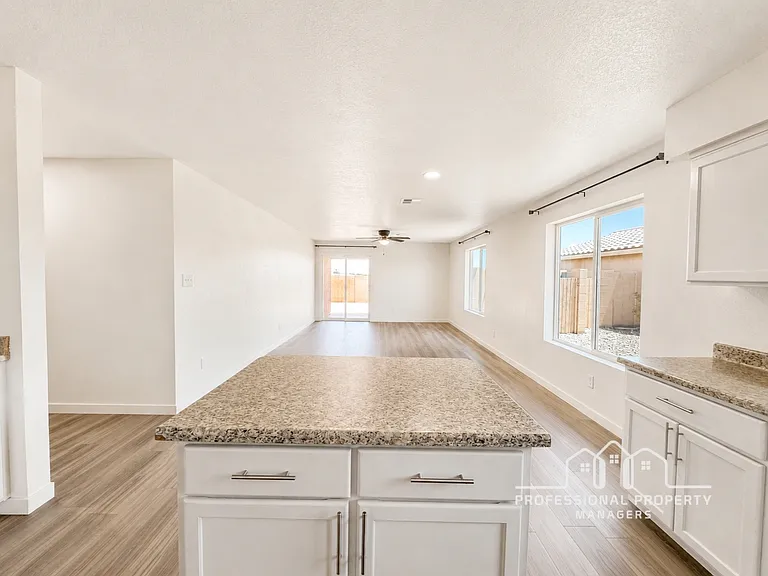 7288 E 36th Pl — Photo 6