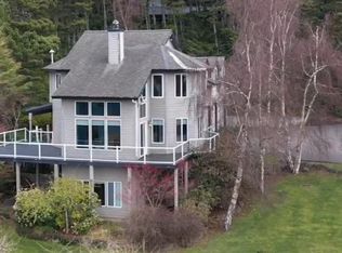 5110 Grand Ave NW, Tillamook, OR 97141