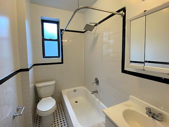 5th image of 645 Ocean Ave #5600