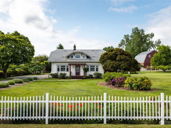 16244 Field Road, Bow, WA 98232