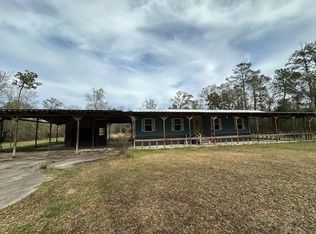 2340 Woodland Ridge Dr, Orange, TX 77632