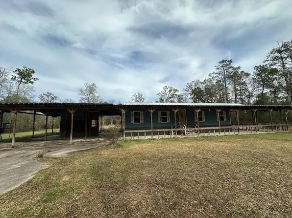 2340 Woodland Ridge Dr, Orange, TX 77632