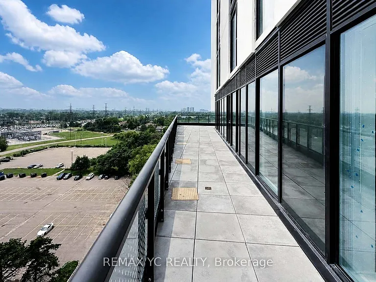 5858 Yonge St #1022 — Photo 36