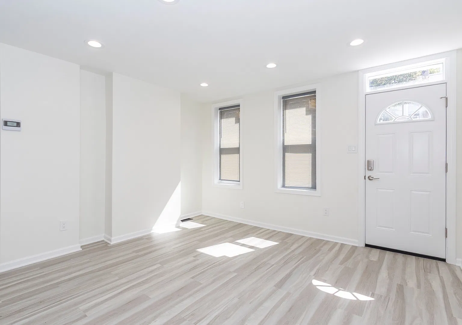2711 Oakford St — Photo 2