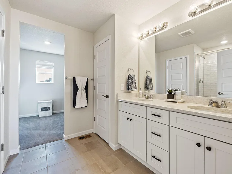 18035 Herrera Dr — Photo 25
