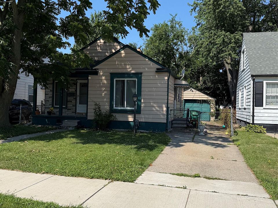 1st image of 22055 Saxony Ave