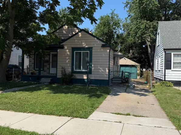 22055 Saxony Ave, Eastpointe, MI 48021