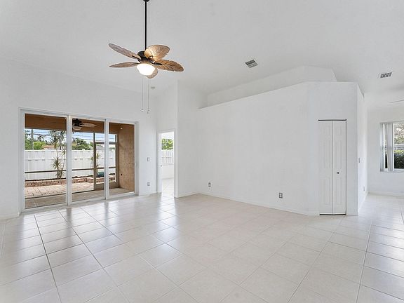 2nd image of 2515 Coral Trace Circle N