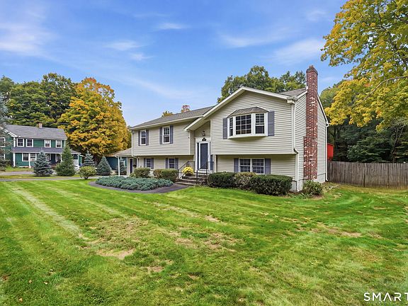 3rd image of 218 Brainard Road