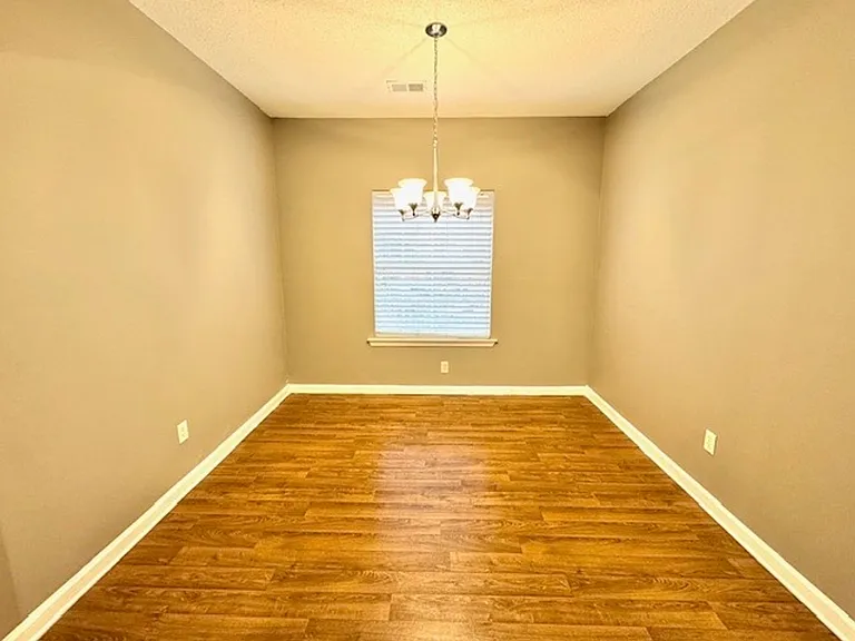 10226 Sterling Ridge Dr — Photo 4