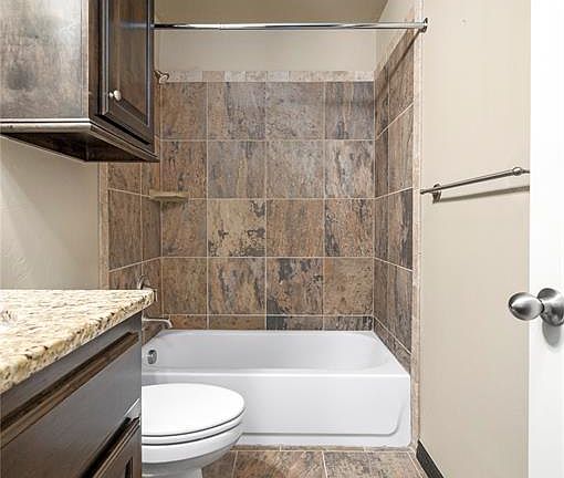 2nd image of 4704 SW 126th Pl
