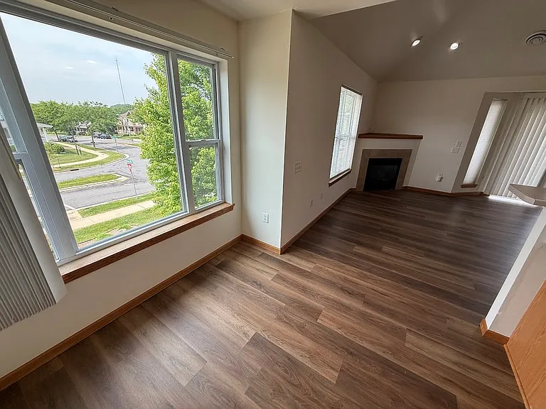 8217 Mansion Hill Ave — Photo 10