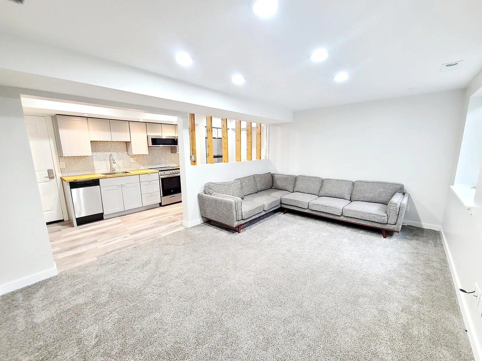 1 bed, 833 sqft, $1,445 — Photo 4