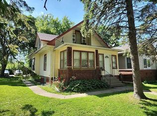 28 S Fulton Ave #2, Waukegan, IL 60085