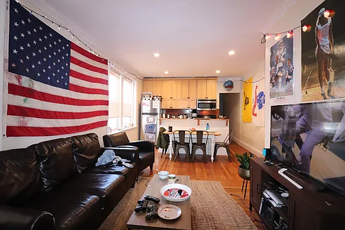 73 Thatcher St #201 Photo 1