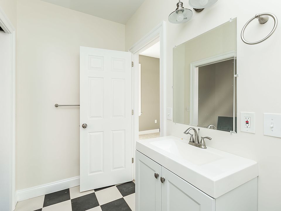 1st image of 411 N Charles St APT 3B