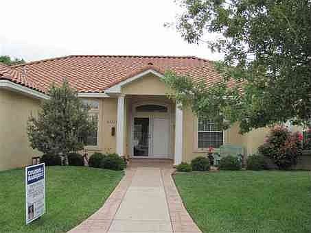 2nd image of 2401 Nicklaus Dr