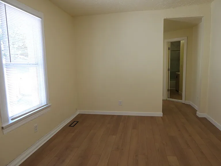 Wahsatch Ave 403 N — Photo 5