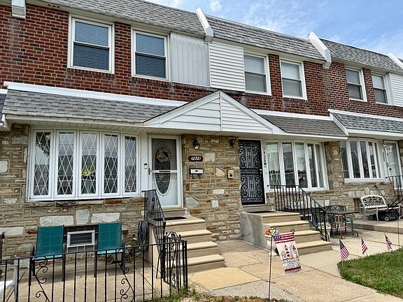 2nd image of 7926 Leonard St
