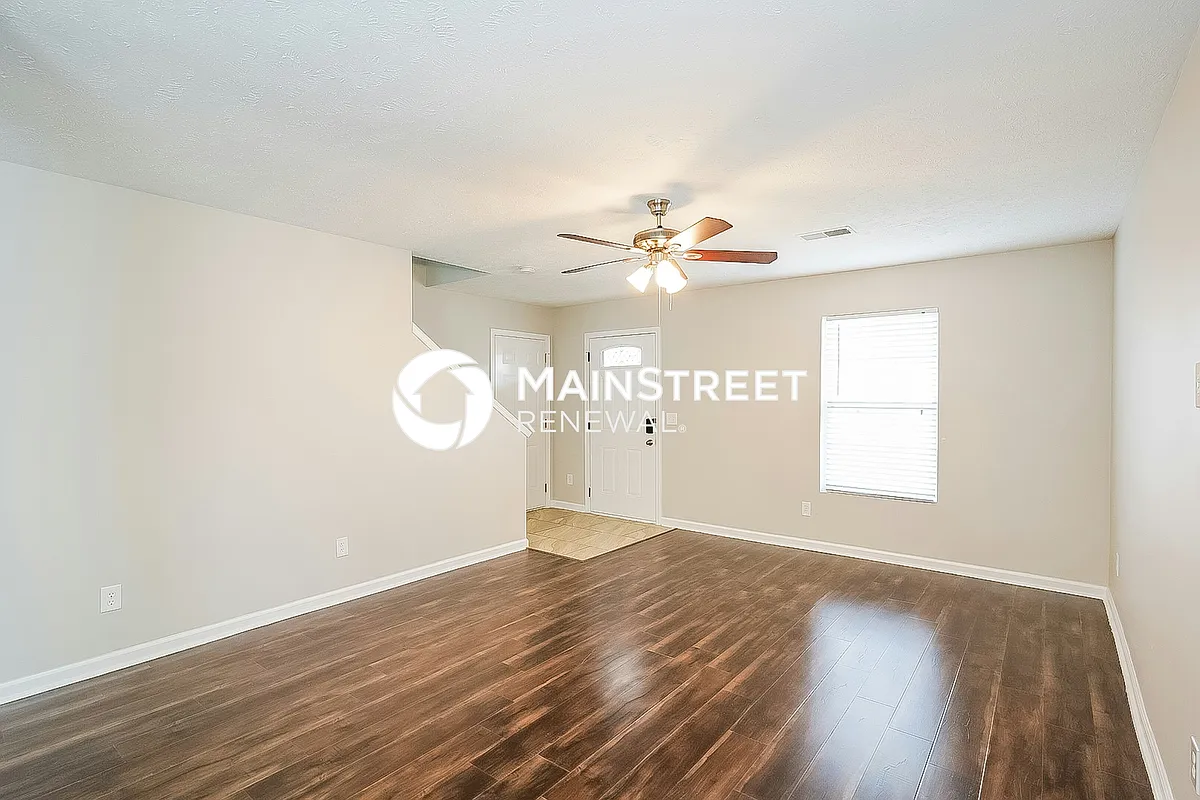 Living Room - 2815 Creekbend Dr
