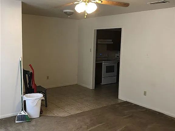 3rd image of 2819 Longmire Dr APT D
