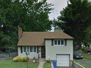 98 Salem St, Hartford, CT 06114