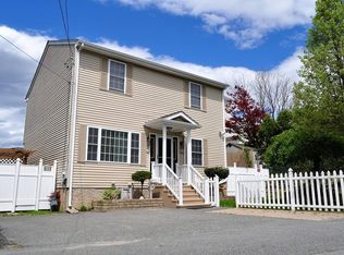 324 E Warren St, Fall River, MA 02723