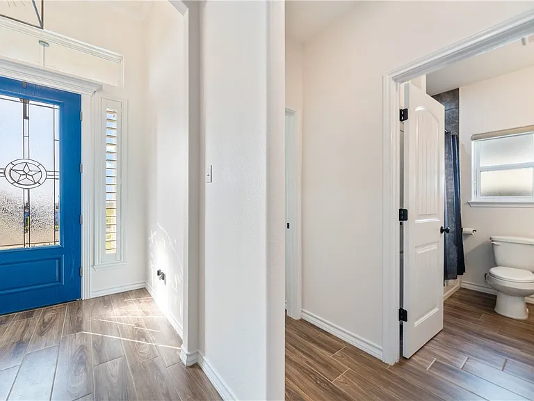 11526 S Creek Dr — Photo 16