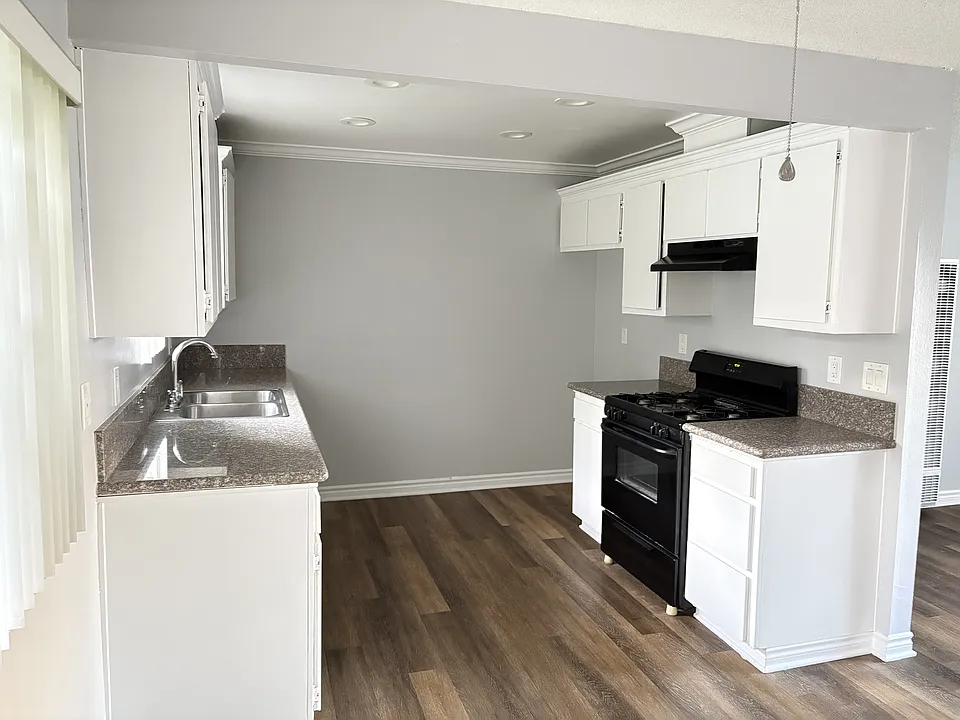 Park Villa Apartments