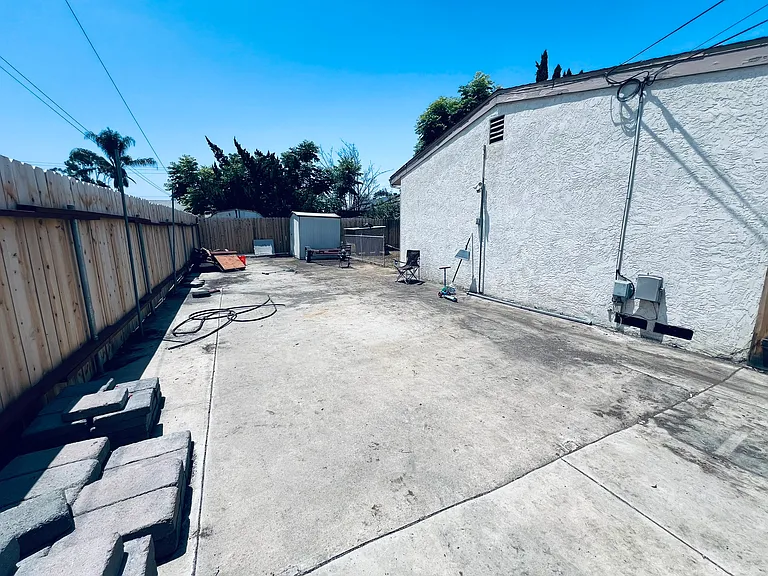 1203 Marline Ave — Photo 14